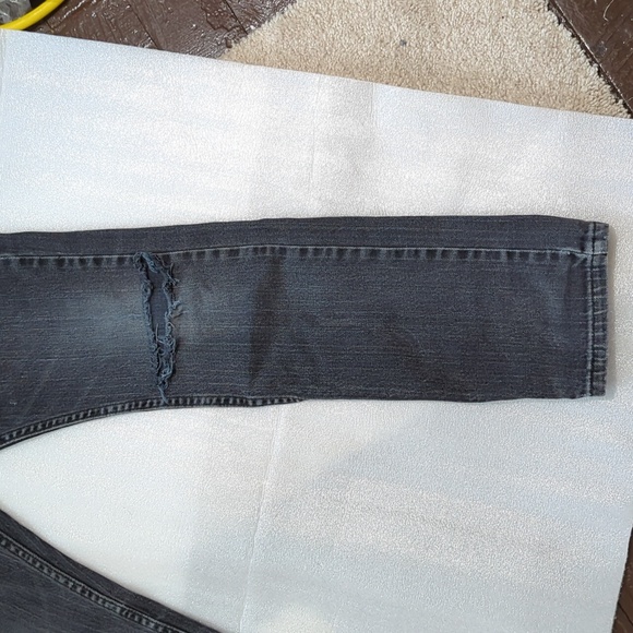 Levi's 511 Black Distressed Denim Jeans Boys Size 27x27 - Picture 7 of 14